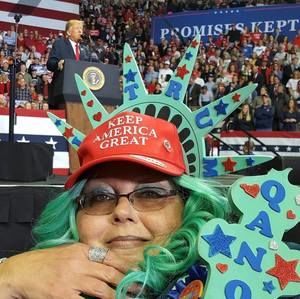 Meet your Posher, Toni